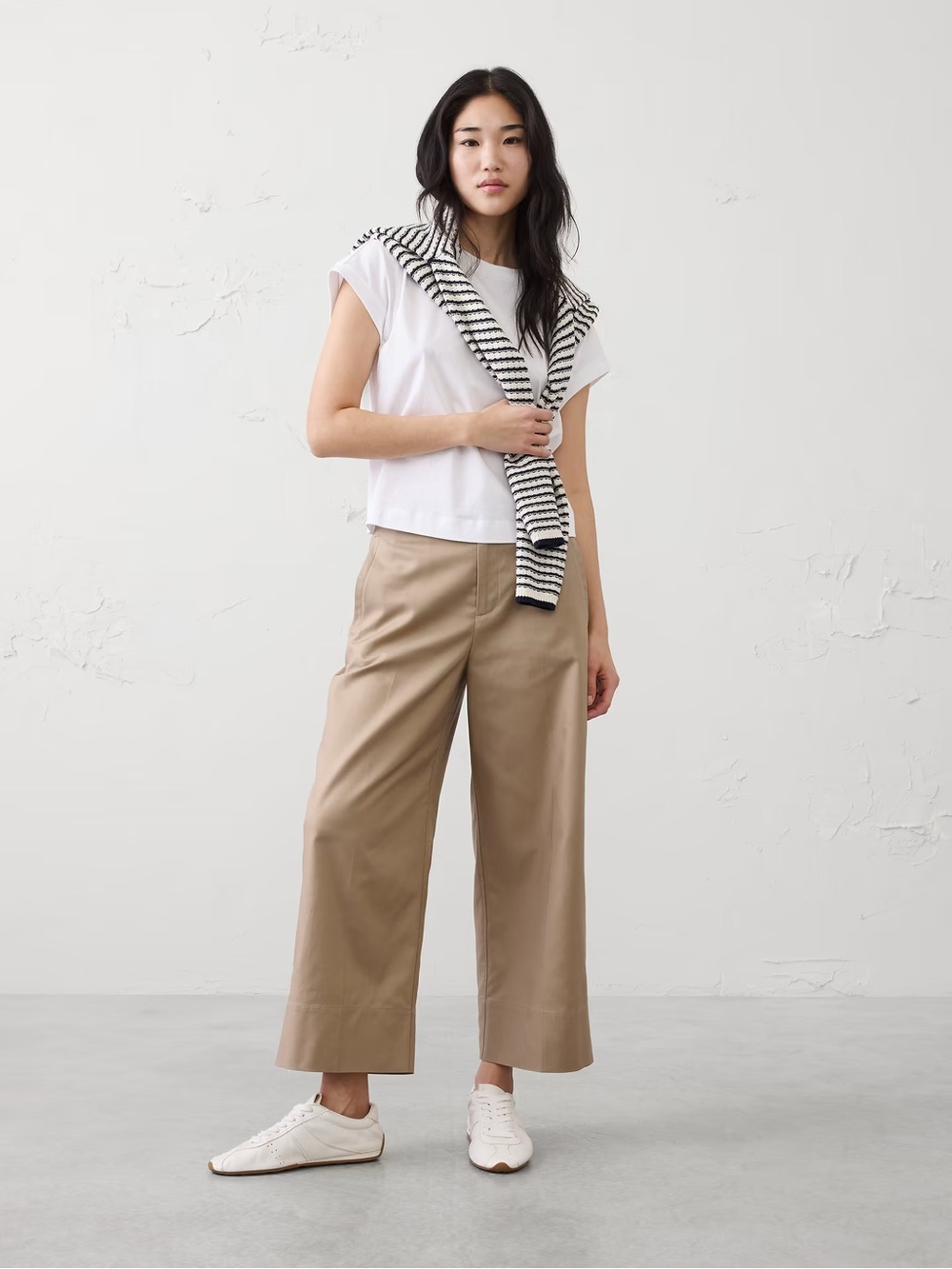 Banana Republic Wide Leg High Rise Crop Pant NWT Size 4 Petite